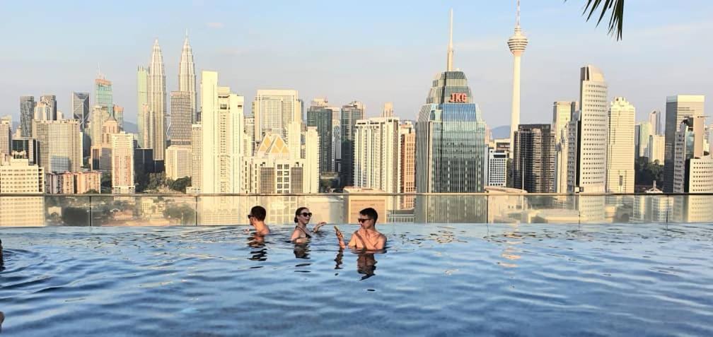 Regalia Suites With Infinity Pool Klcc By Staycation Homes Kuala Lumpur Kültér fotó